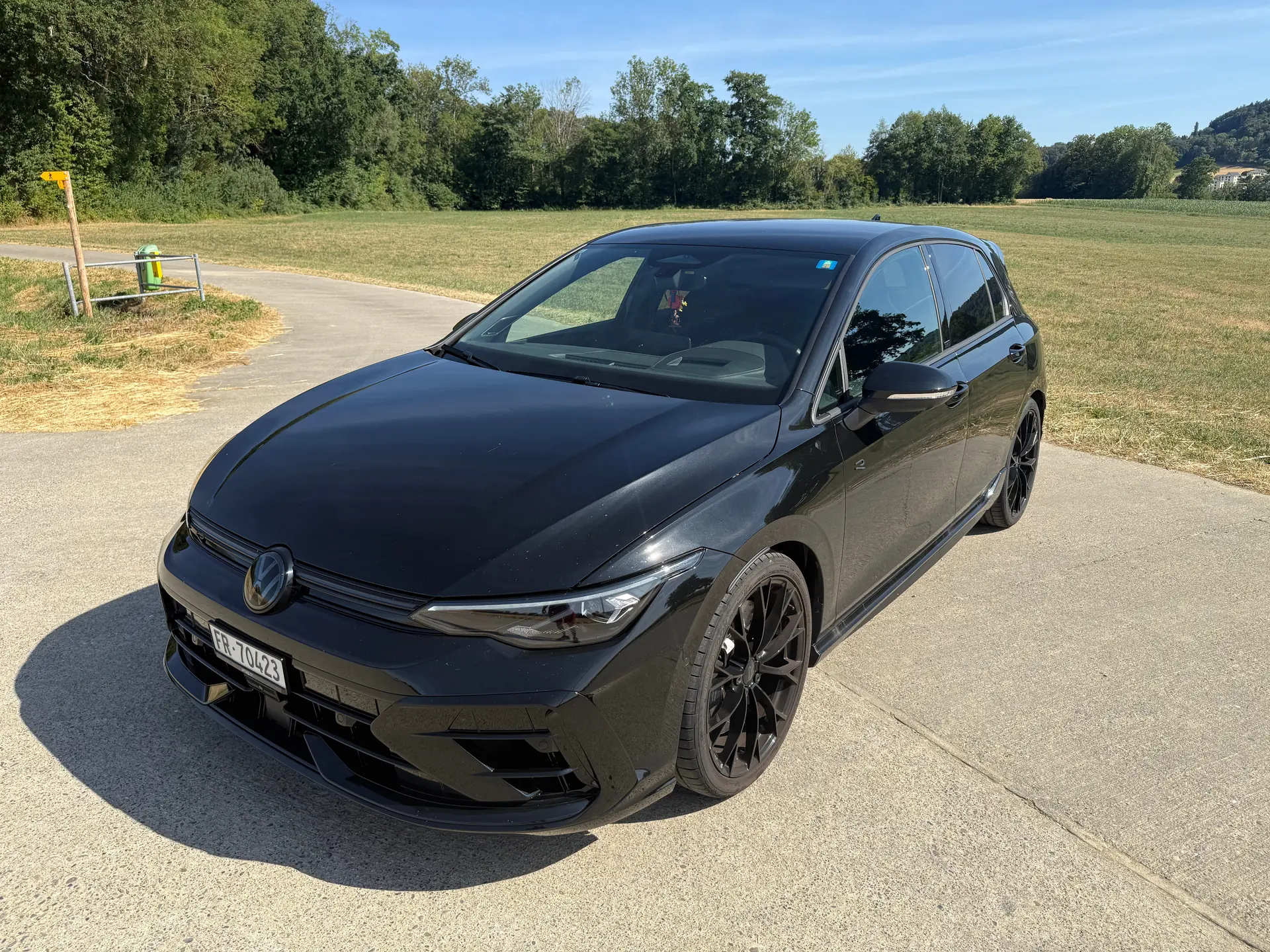 Volkswagen Golf 8 R Estate — 333 ch, 4Motion intégrale, finition Black Edition