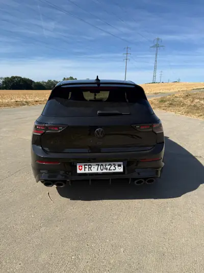 Volkswagen Golf 8 R Estate — 333 ch, 4Motion intégrale, finition Black Edition — Detail
