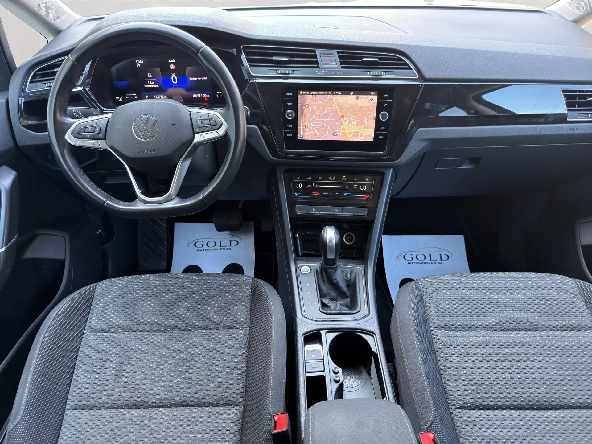 Volkswagen Touran 2023 occasion Meyrin — 3