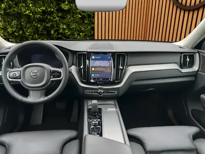 Volvo XC60 2.0 T6 TE Xcentric eAWD — Hybride rechargeable premium, 38'000 km seulement — Miniature 13