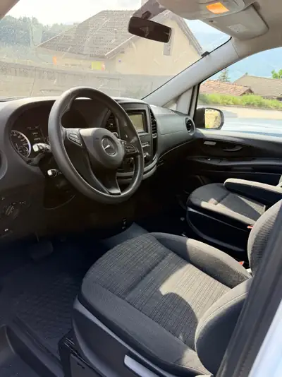 Mercedes-Benz Vito 114 BlueTec 4Matic — Monospace diesel 7 places, robustesse garantie — Miniature 8