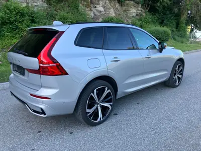 Volvo XC60 2.0 T6 R-Design eAWD — SUV hybride rechargeable, 75 700 km, design premium — cruscotto