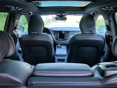 Volvo XC60 2.0 T6 R-Design eAWD — SUV hybride rechargeable, 75 700 km, design premium — Miniatura 16