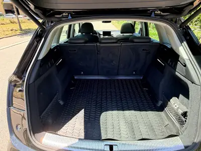 Audi Q5 45 TFSI Quattro — SUV premium avec moteur essence haute performance — Miniature 10