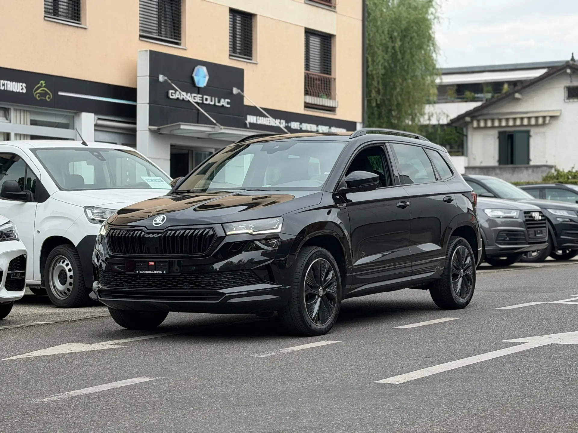 Skoda Karoq 1.5 TSI SportLine — SUV compact dynamique, 2 jeux de roues inclus