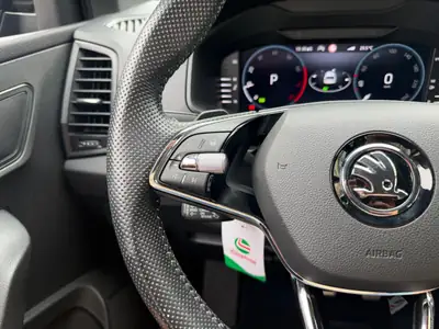 Skoda Karoq 1.5 TSI SportLine — SUV compact dynamique, 2 jeux de roues inclus — Miniatura 12