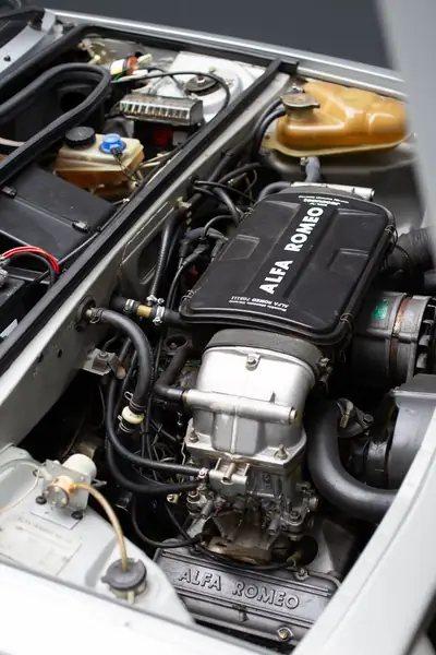 Alfa Romeo Alfasud Sprint Veloce 1.5 Trofeo 1983 — Coupé sportif culte, 97'000 km — Miniatur 14