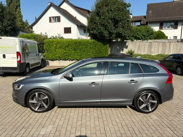 Volvo V60 2016 occasion Stäfa — 2