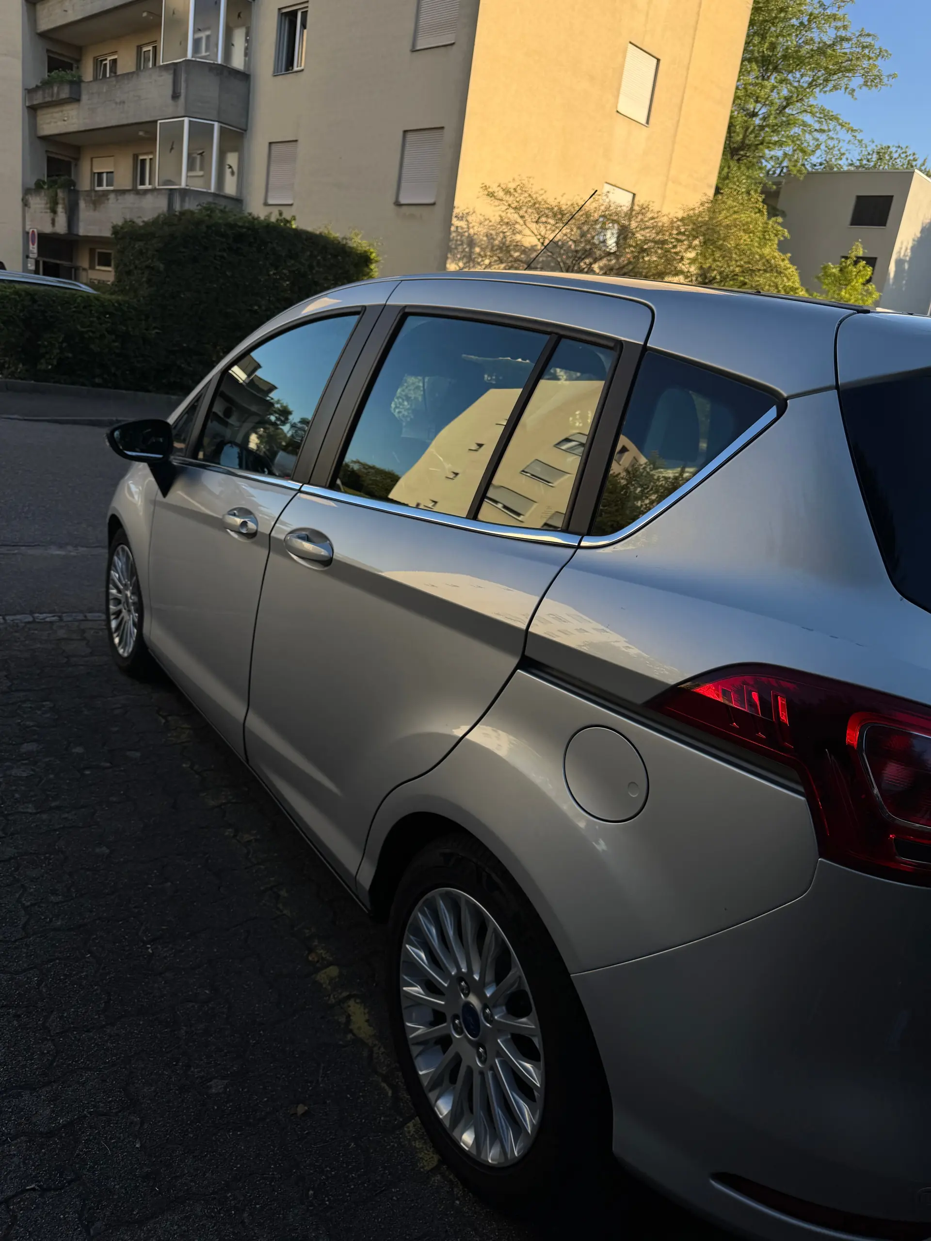 Ford B-MAX 1.6i Ti-VCT Titanium X — Monospace compact ludique, 67'000 km, MFK frais