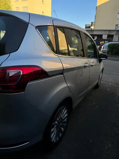Ford B-MAX 1.6i Ti-VCT Titanium X — Monospace compact ludique, 67'000 km, MFK frais — arrière