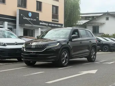 Skoda Kodiaq 2.0 TSI 4x4 SportLine — SUV 7 places puissant, garantie 24 mois incluse — vista esterna