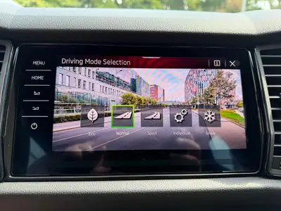 Skoda Kodiaq 2.0 TSI 4x4 SportLine — SUV 7 places puissant, garantie 24 mois incluse — Miniatura 23