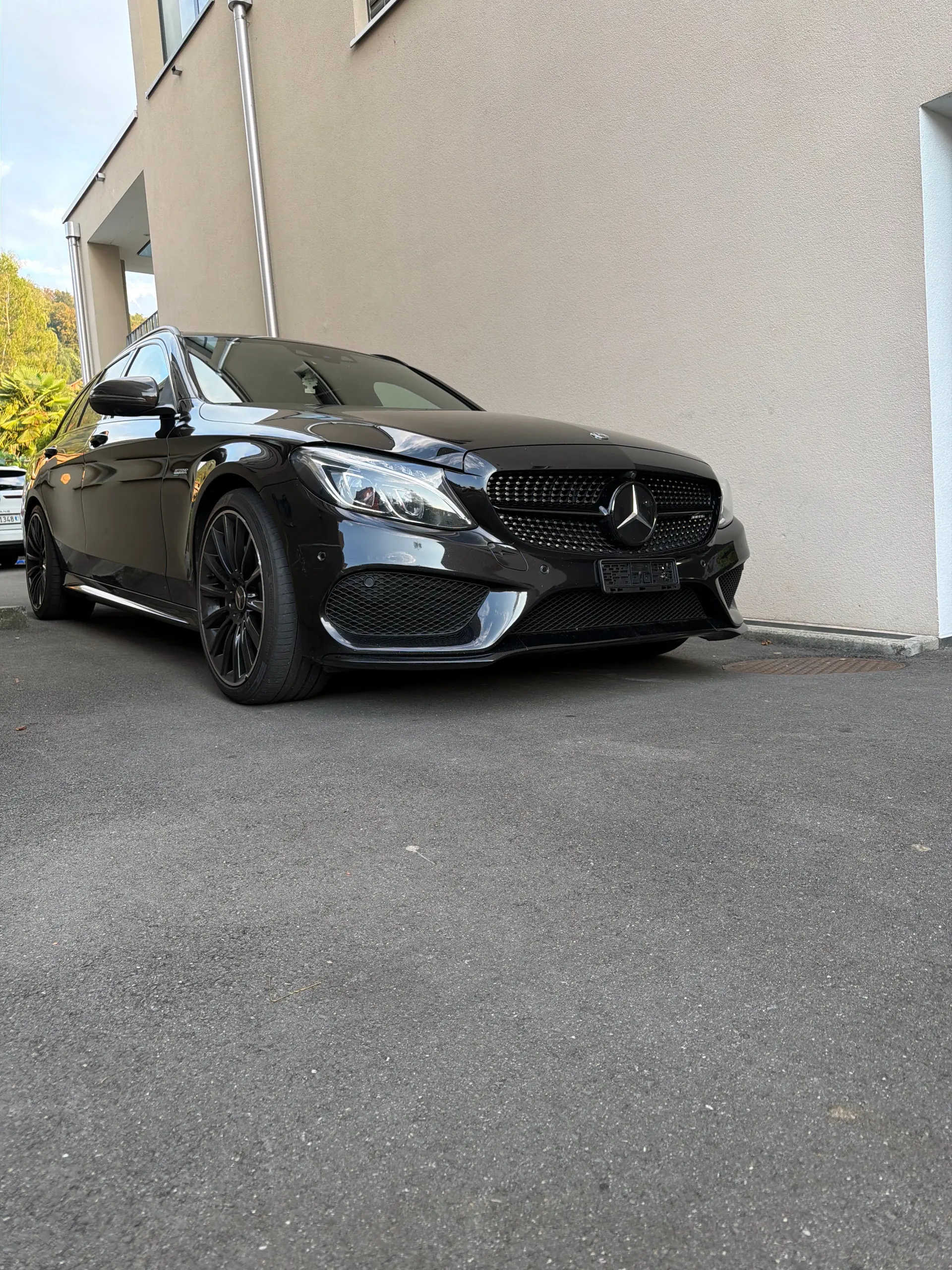 Mercedes-Benz C 43 AMG 4matic — Berline sportive 367 ch, transmission automatique 9G-TRONIC
