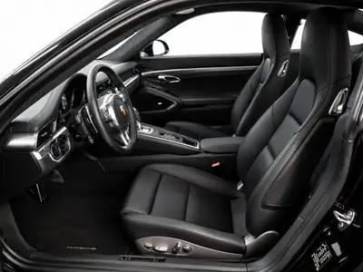 Porsche 911 Carrera 4S PDK 911R-Design — Coupé sportif légendaire, 44'500 km seulement — arrière