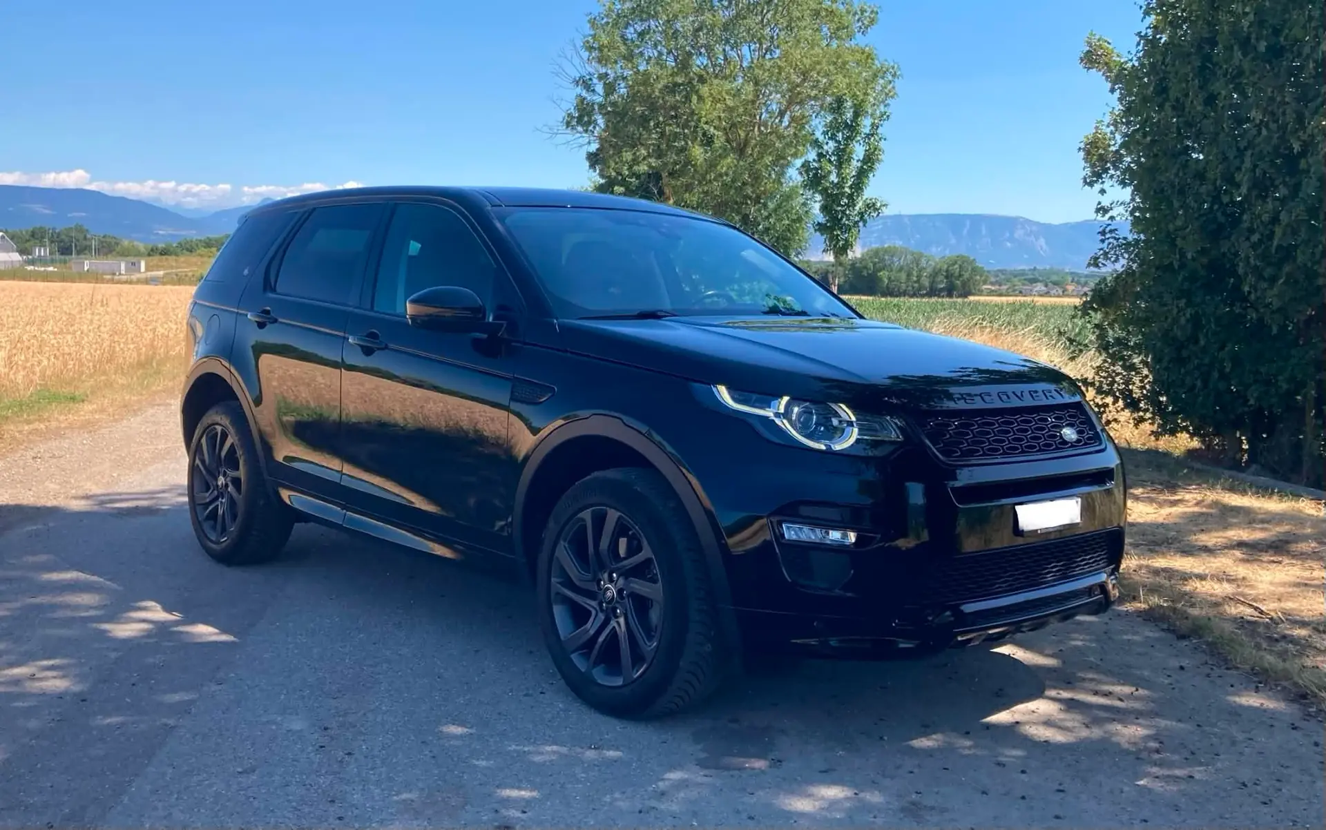 Land Rover Discovery Sport 2.0 Si4 HSE Dynamic — SUV 7 places robuste et polyvalent