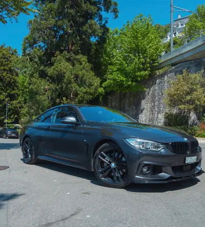 BMW 435i xDrive — Coupé sportif 306 ch, transmission intégrale, entretien exemplaire — vue extérieure