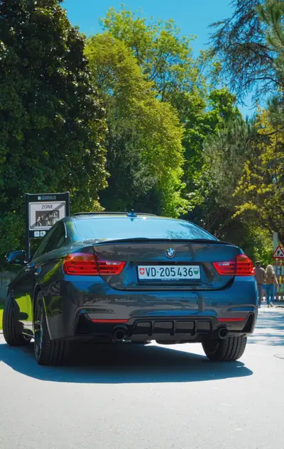 BMW 435i xDrive — Coupé sportif 306 ch, transmission intégrale, entretien exemplaire — intérieur