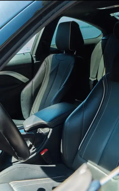 BMW 435i xDrive — Coupé sportif 306 ch, transmission intégrale, entretien exemplaire — détail