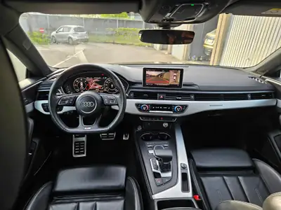 Audi A5 2.0 40 TDI Design quattro — Berline diesel premium, 24 240 km seulement — tableau de bord