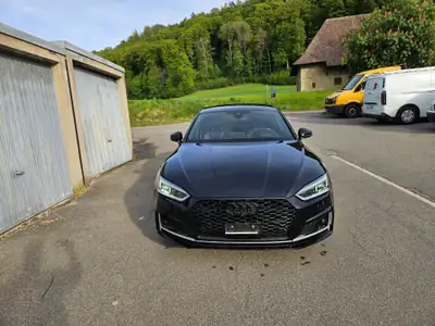 Audi A5 2.0 40 TDI Design quattro — Berline diesel premium, 24 240 km seulement — intérieur