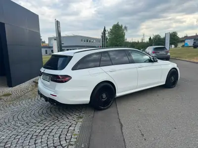 Mercedes-Benz E 450 AMG Line 4Matic — Break sportif, 389 ch et transmission intégrale — détail