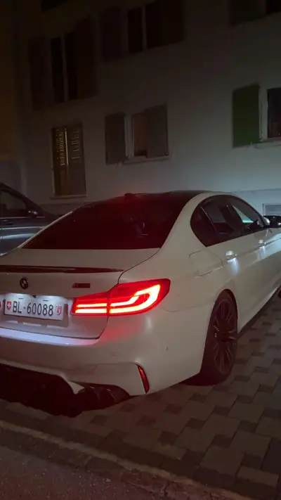 BMW M5 xDrive Drivelogic — 599 ch et système Akrapović, performances maximales — Miniatura 7