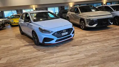 Hyundai i30 N 2.0 T-GDi — Sportive thermique rare, 28'000 km seulement — tableau de bord