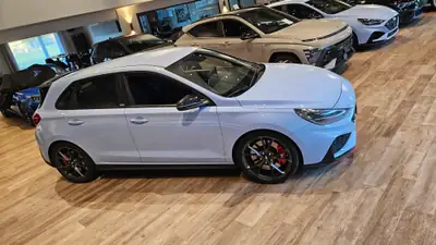 Hyundai i30 N 2.0 T-GDi — Sportive thermique rare, 28'000 km seulement — Miniature 8