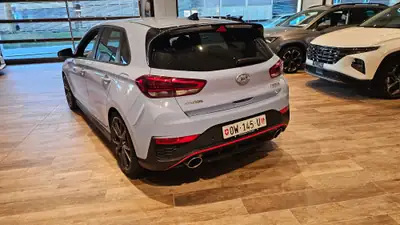 Hyundai i30 N 2.0 T-GDi — Sportive thermique rare, 28'000 km seulement — Miniature 13