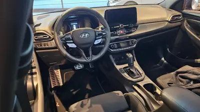 Hyundai i30 N 2.0 T-GDi — Sportive thermique rare, 28'000 km seulement — Miniature 22