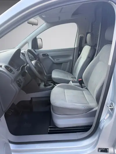 VW Caddy 2.0 SDI Diesel — Utilitaire compact robuste, entretien récent — Miniature 12