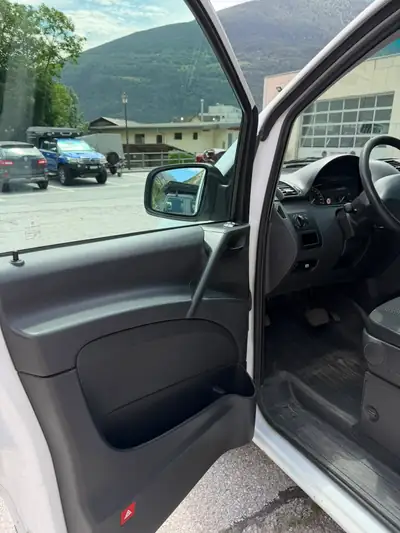 Mercedes-Benz Vito 2.2 CDI — Utilitaire fiable, 250'000 km, sans sinistre — arrière