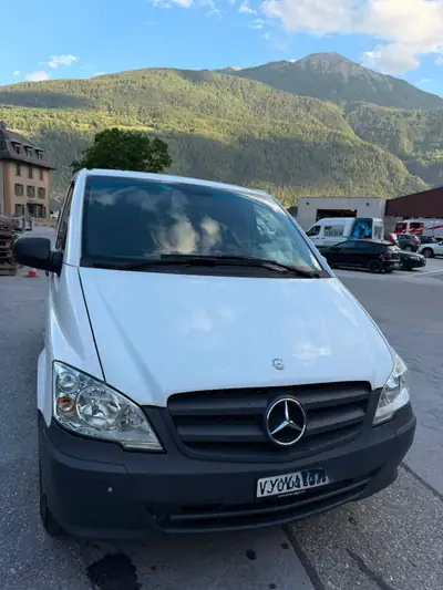 Mercedes-Benz Vito 2.2 CDI — Utilitaire fiable, 250'000 km, sans sinistre — vue extérieure