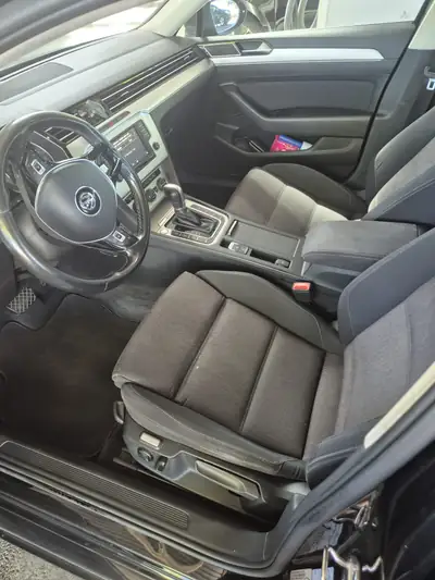 VW Passat 2.0 TDI 190 — Breaks diesel performant, traction intégrale, entretien maîtrisé — interior