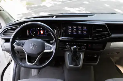 VW T6.1 2.0 TDI 204 Ocean Edition — Camping-car premium, 78'000 km, moteur puissant — Miniatura 10