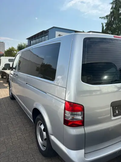 VW T5 2.0 BiTDI 180 4Motion — Monospace robuste, 9 places et transmission intégrale — Seitenansicht