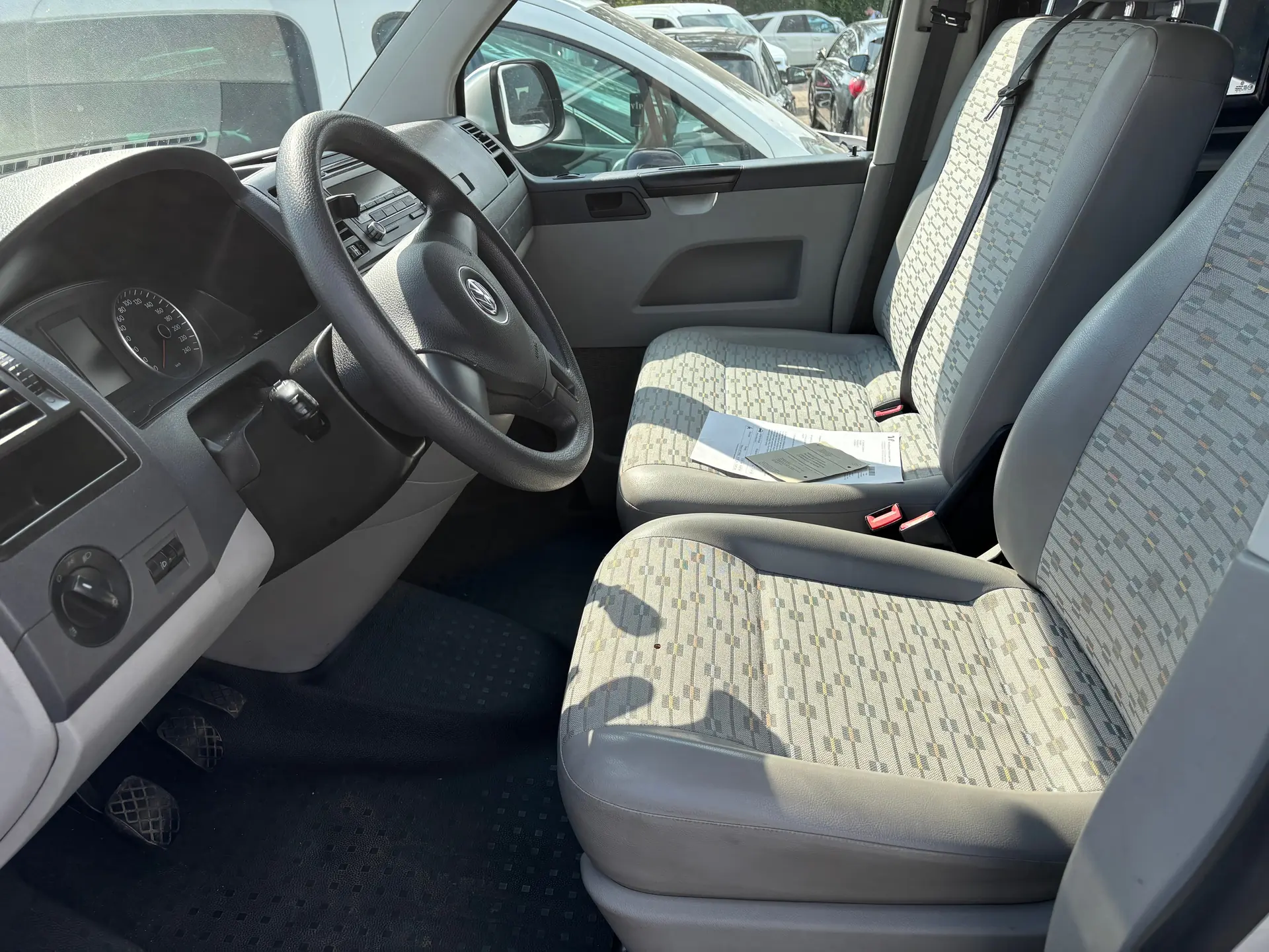 Volkswagen T5 2010 occasion Basel — 3