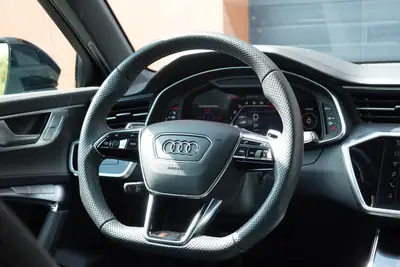 Audi RS6 Avant 4.0 TFSI V8 Performance — 630 ch, barely run-in, prestige et puissance — Miniature 12
