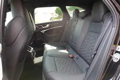 Audi RS6 Avant 4.0 TFSI V8 Performance — 630 ch, barely run-in, prestige et puissance — Miniature 25
