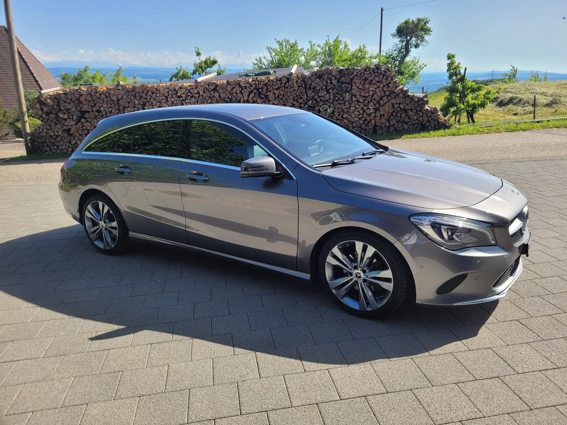 Mercedes-Benz CLA 220 d — Break dynamique, diesel efficace, 183'000 km — Außenansicht