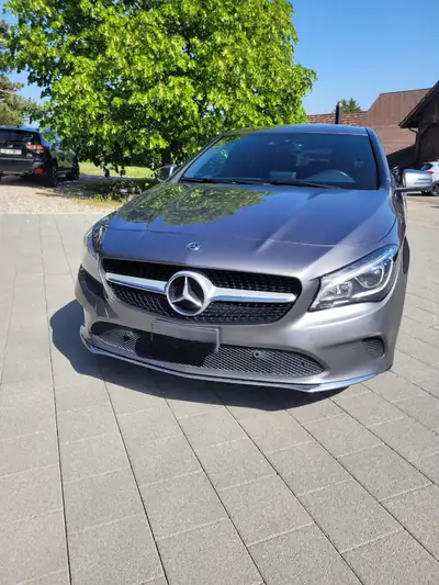 Mercedes-Benz CLA 220 d — Break dynamique, diesel efficace, 183'000 km — Seitenansicht