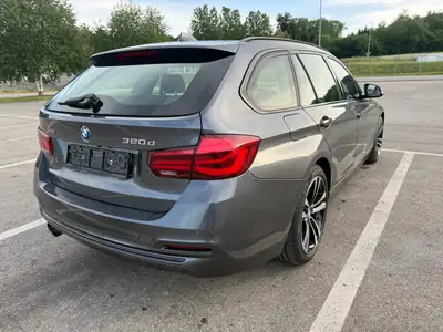BMW 320d xDrive 2018 — Berline Break diesel, traction intégrale, 80'000 km seulement — tableau de bord