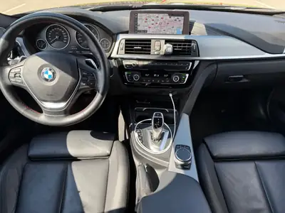 BMW 320d xDrive 2018 — Berline Break diesel, traction intégrale, 80'000 km seulement — Miniature 12