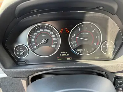BMW 320d xDrive 2018 — Berline Break diesel, traction intégrale, 80'000 km seulement — Miniature 10