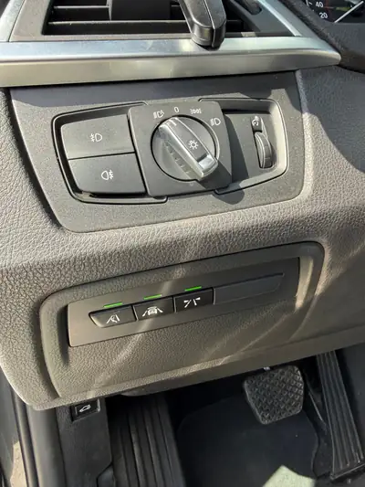 BMW 320d xDrive 2018 — Berline Break diesel, traction intégrale, 80'000 km seulement — Miniature 13