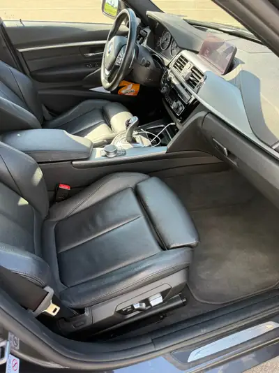 BMW 320d xDrive 2018 — Berline Break diesel, traction intégrale, 80'000 km seulement — Miniature 15