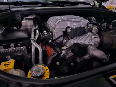 Jeep Grand Cherokee 6.2 V8 HEMI Trackhawk — Monstre américain, 709 ch de pure puissance — Miniature 9