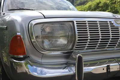 Ford Taunus 20M P5 TS 1966 — Berline classique essence, moteur 2.0L fiable — Detail