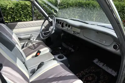 Ford Taunus 20M P5 TS 1966 — Berline classique essence, moteur 2.0L fiable — Armaturenbrett