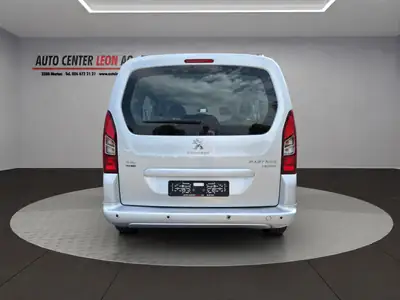 Peugeot Partner 1.6 BlueHDi Allure — Utilitaire fiable, faible consommation, 78'600 km — tableau de bord